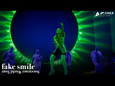 Ariana Grande -  fake smile (sweetener world tour DVD)
