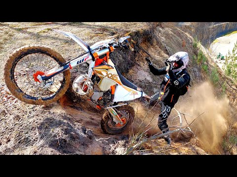 Freedom Fighters - Enduro Riders