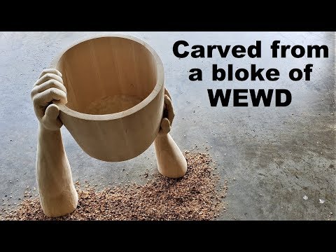 I Carve Hands holding a Bucket from a bloke of Wewd (Part 1)
