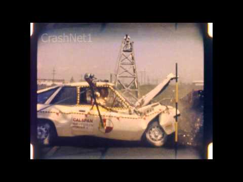 Test de crash vidéo Ford Mustang 1981