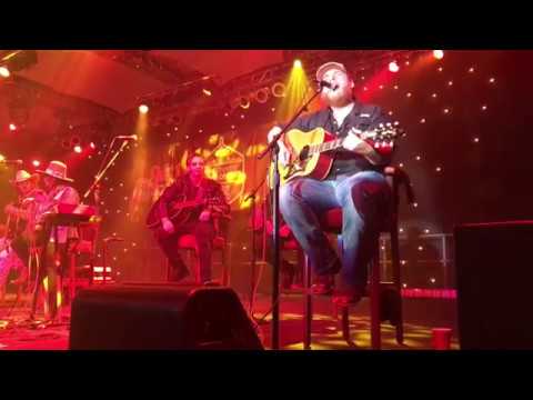 Luke Combs "Must've Never Met You" (941 KMPS New Country Class of 2017)