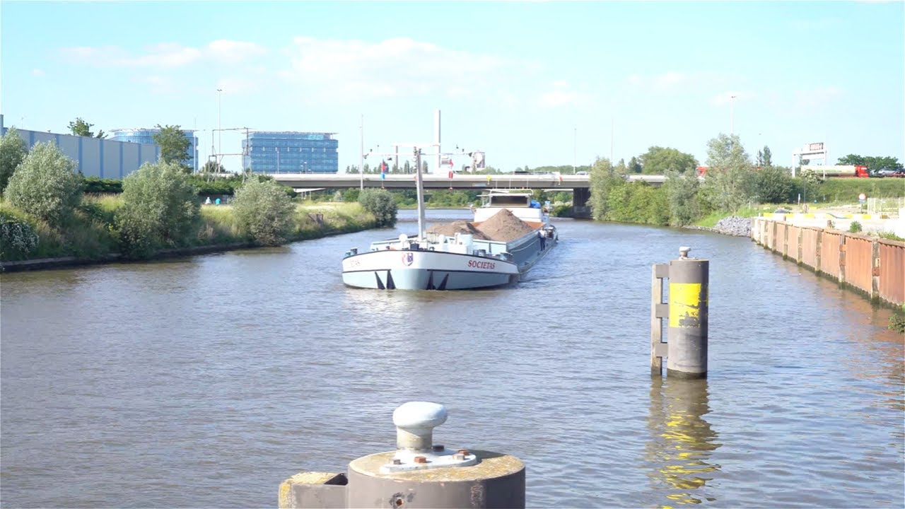 VANDAAG WAS'T VOORAL... varen, laden en lossen 