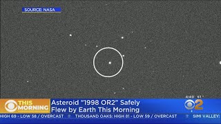 Large Asteroid Makes Close Fly-By Of Earth