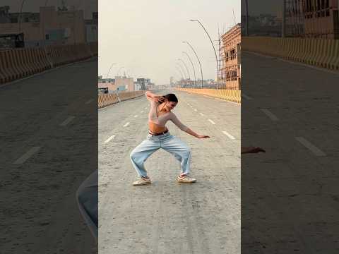 Bajariya mai maar ho jai 🤗🥰…#bhojpuri #dance #foryou #viral #youtubeshorts #ytshorts ✅