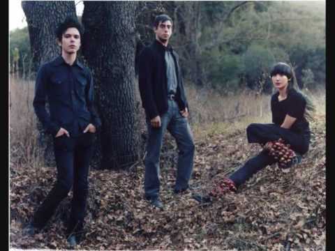 Yeah Yeah Yeahs - Faces (Bonus Track)