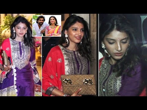 Rana Daggubati’s wife Miheeka Bajaj looks stunning at Karva Chauth in Anil Kapoor’s home Rana Daggubati’s wife Miheeka Bajaj looks stunning at Karva Chauth in Anil Kapoor’s home