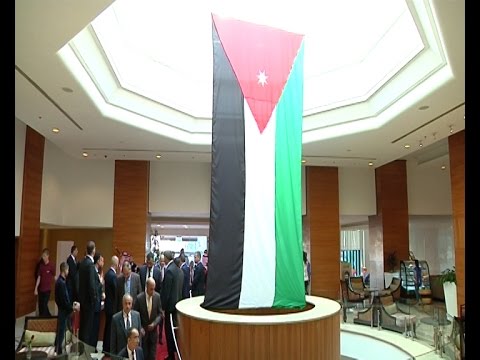 الفلسطينيون يشاركون الاردنيين يوم استقلالهم