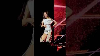 LE SSERAFIM- Smart Live Chicago Illinois September 5, 2025