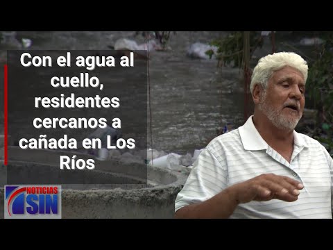 Con el agua al cuello, residentes cercanos a cañada en Los Ríos