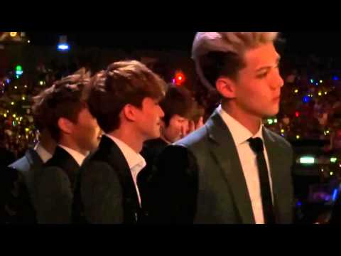 131122 EXO Chen Sehun Kai Chanyeol reaction RAIN's performance