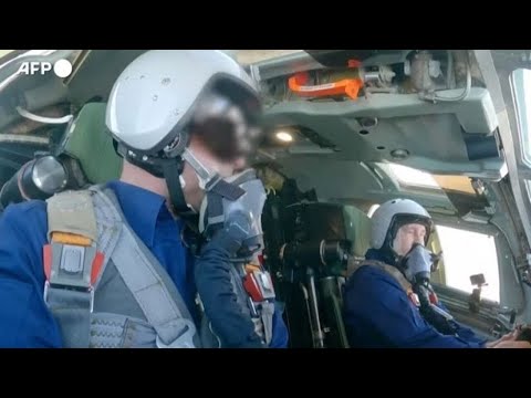 Putin in volo sul nuovo bombardiere nucleare
