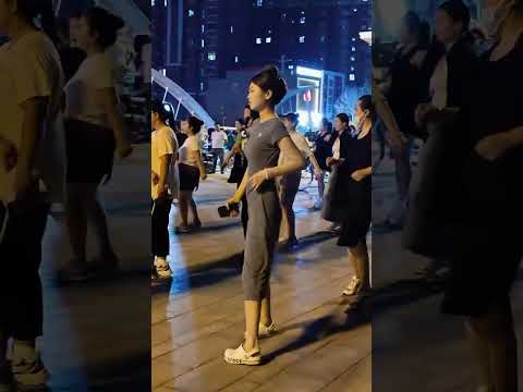 #dance #bestshuffle #fashion #dancer #trend #shuffle #cuttingshapes #shuffling #trending #dancing