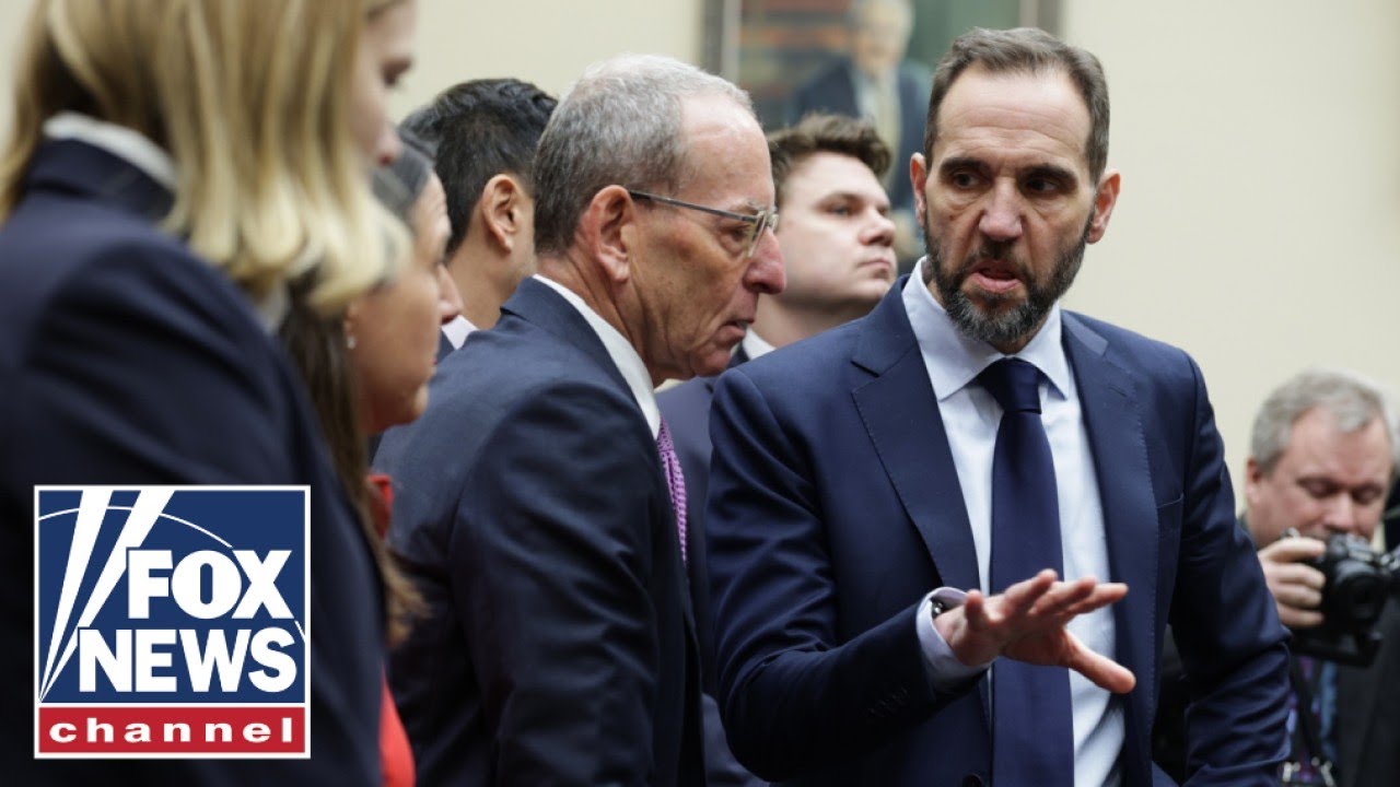 'Chaotic' scene ERUPTS as Jack Smith arrives for high-stakes public hearing