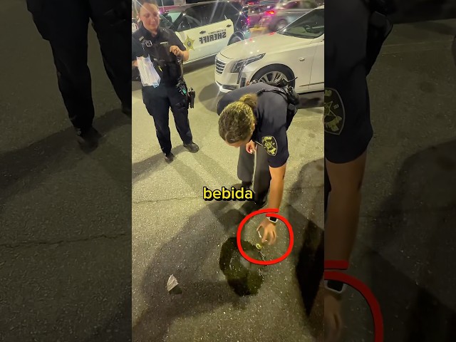 Elas jogaram isso FORA! #curiosidades #policia #engraçado