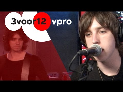 Catfish & The Bottlemen - Homesick Live bij 3voor12 Radio
