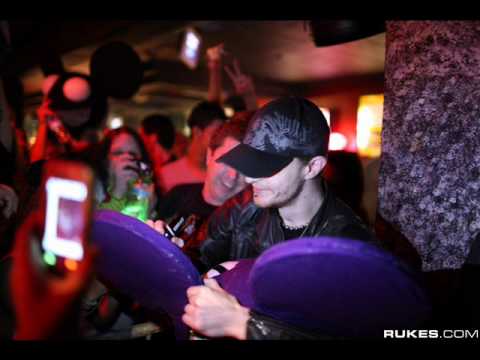 Deadmau5 - Not Exactly NEW 2010 Introduction