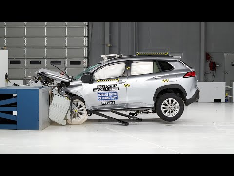 2023 Toyota Corolla Cross updated moderate overlap IIHS crash test