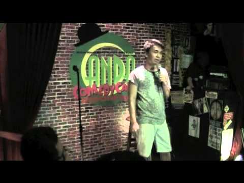 Stand Up Comedy Indonesia - Raditya Dika @ #StandUpNite1 13-7-11 (Part 2 of 3)