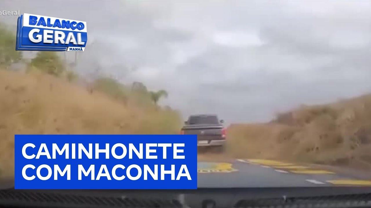 Motorista tenta fugir da polícia abandona caminhonete com maconha e é preso em área de mata