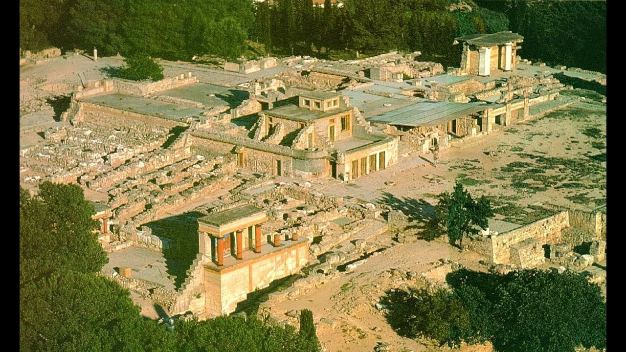 кносский дворец в греции