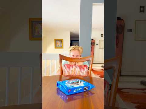 #sneaky #magic #olivierhenning #fun #funnyvideo #funnyshorts #sketching #hilarious #nl