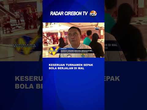 Keseruan Turnamen Sepak Bola Berjalan di Mal