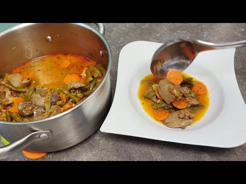 Nëse keni bukë të nxehta përgaditeni këtë recet - Mushkri pule me boronija dhe karrot 