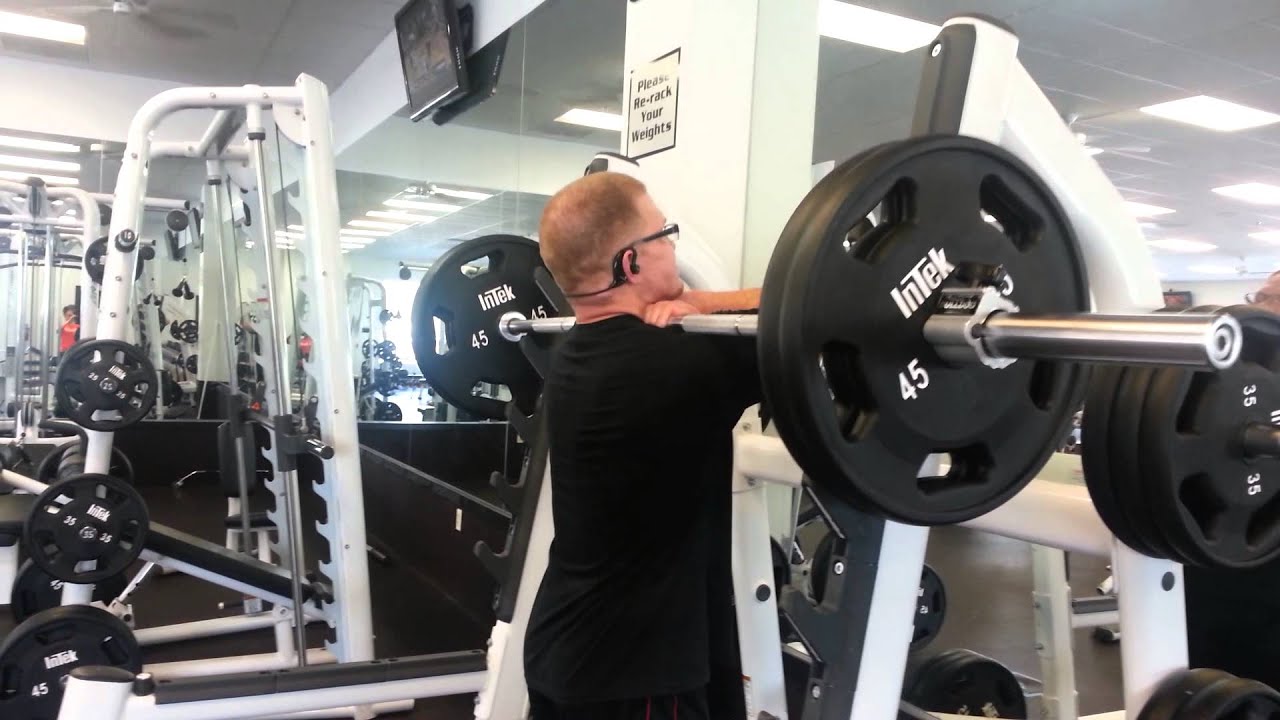 Front squat w/ resistance band - YouTube