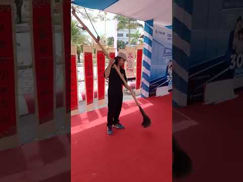 Khởi động bút đại 2m7