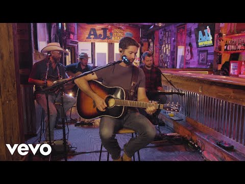 Josh Turner - I Can Tell By The Way You Dance (Livestream Acoustic Performance)