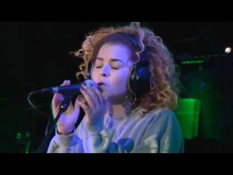 Rudimental - Waiting All Night ft. Ella Eyre (BBC Radio 1 Live Lounge)