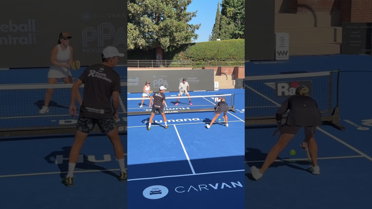This mixed doubles pickleball point is so good 🔥