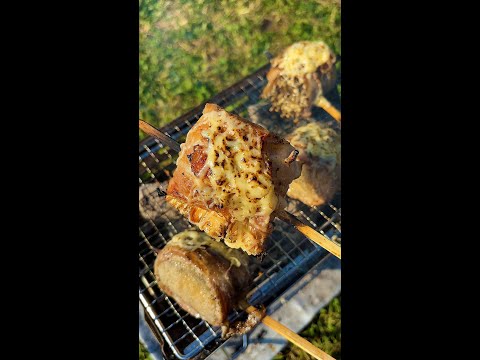 【えのきにこれやるのはウマすぎ反則級…】BBQで豪快に！えのき＆チーズの肉巻きあぶりがとにかくおいしい！/ Pork Wrapped Enoki Skewers with Cheese #Shorts