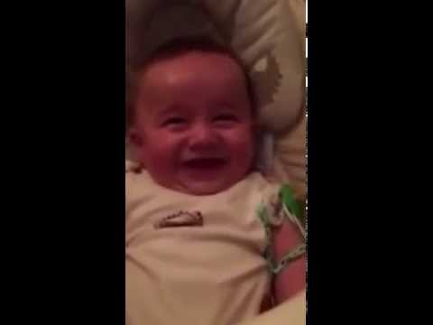 Бебешко заразно смеење