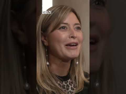 Holly Valance: Everyone's a leftie - until they start working!