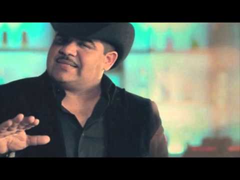 Se Me Sigue Notando Chuy Lizarraga Cover Song with Lyrics