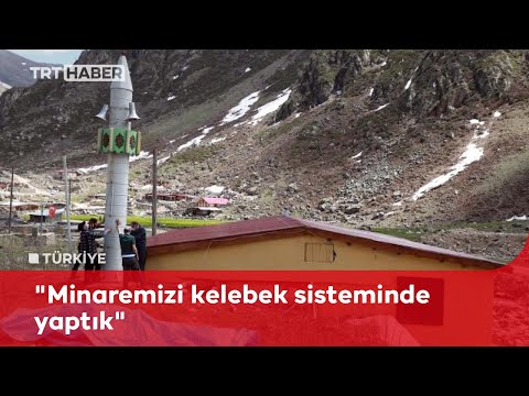 Çığdan korumak için kışın yatırılıp yazın kaldırılan minare yaptılar