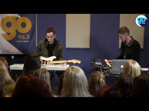 The 1975 - A Change of Heart (live in the Go Garage)