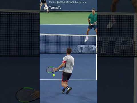 Roger Federer Hits Sublime Two-Handed Backhand Volley 😍