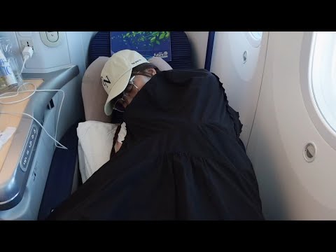 【羽田からLA】機内での過ごし方と快適でいるための最小限アイテム紹介