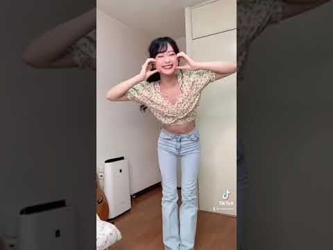 狭い部屋でおまごるのDun Dun Dance踊ってみた #Shorts