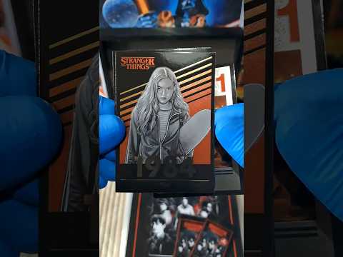 Stranger Things 3 Booster pack Opening