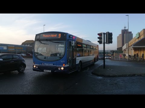 Buses on Bethlehem Street & Ellis Way, Grimsby (13/12/2022)