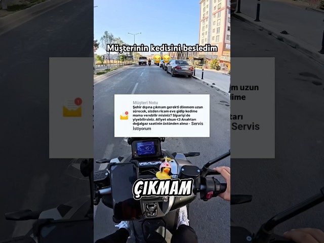 Müşterinin evine girip kedi besledim 😂😂 #shorts #tiktok #motovlog #viral #fyp #reels #keşfet