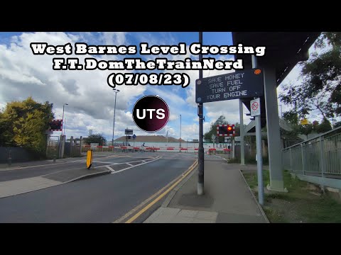 West Barnes Level Crossing Raynes Park Greater London F.T. @DomTheTrainNerd (07/08/23)