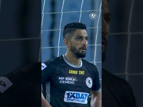 Cat-like reflexes from #VishalKaith! 😼 #ISL #LetsFootball #VishalKaith #shorts