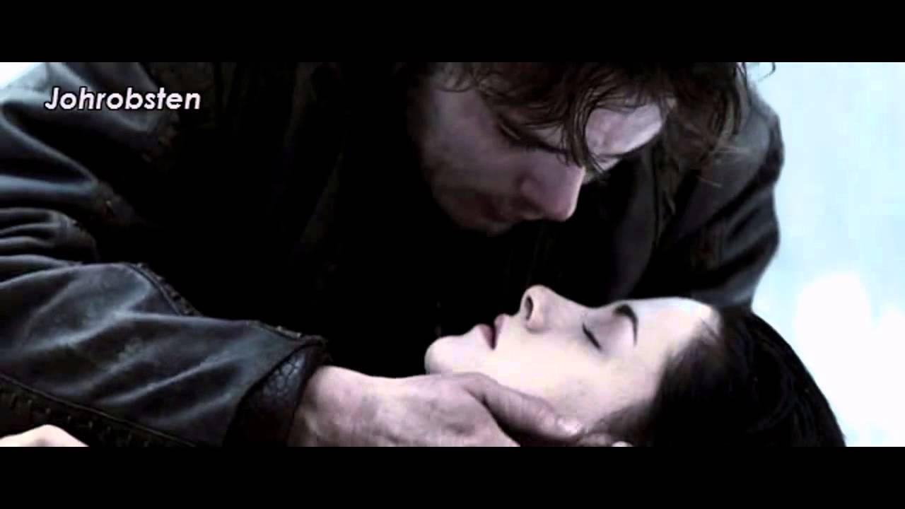 Snow White And The Huntsman Kissing Scenes Kristen Stewart Youtube