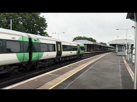 Class 377 - Southern Railway - Epsom Station - 21st May 2024