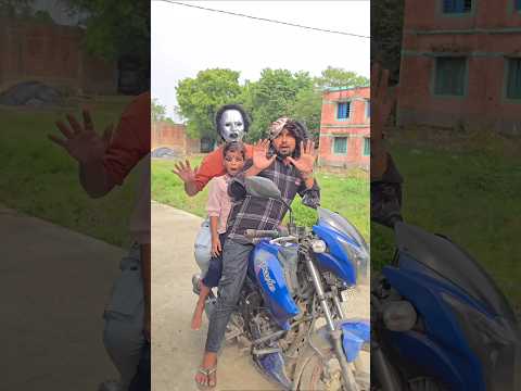 Duckling saves seriously injured cat 🐥🐒 #DuckRescue #CuteAnimals #AnimalRescue P51