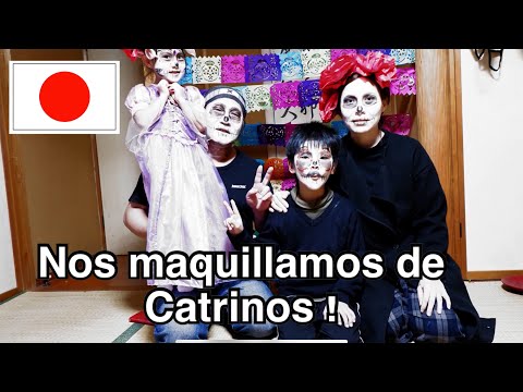NOS MAQUILLAMOS DE CATRINOS+FESTEJANDO DIA DE MUERTOS EN JAPON+PRUEBAN EL PAN DE MUERTOS